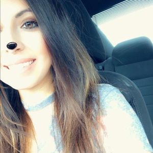 Meet your Posher, Lea